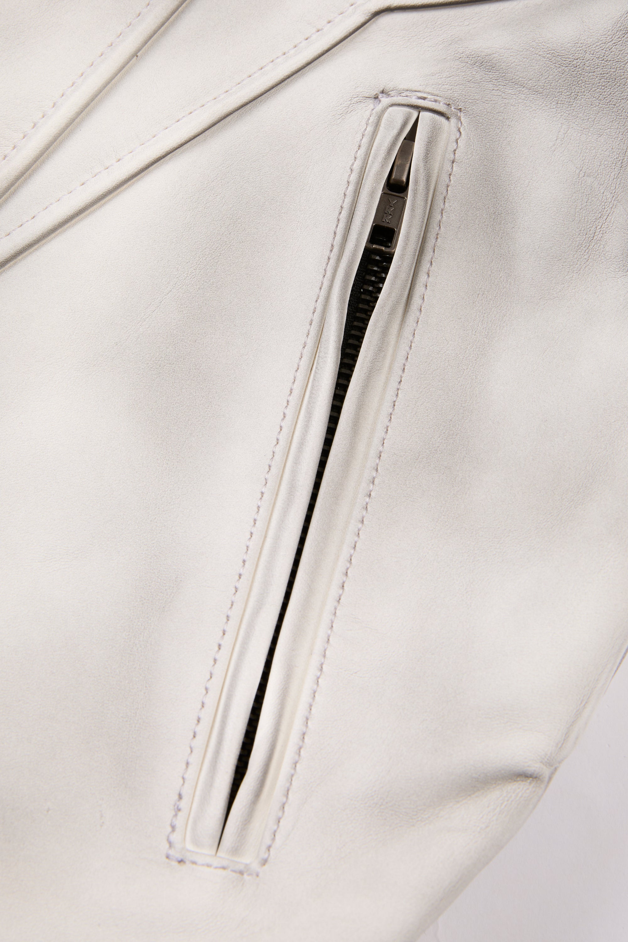 Dumist – White Leather Biker Jacket