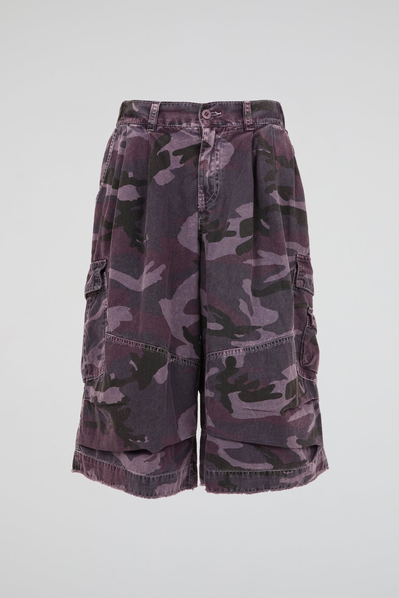 DUMIST - LONG CARGO PURPLE CAMO SHORTS