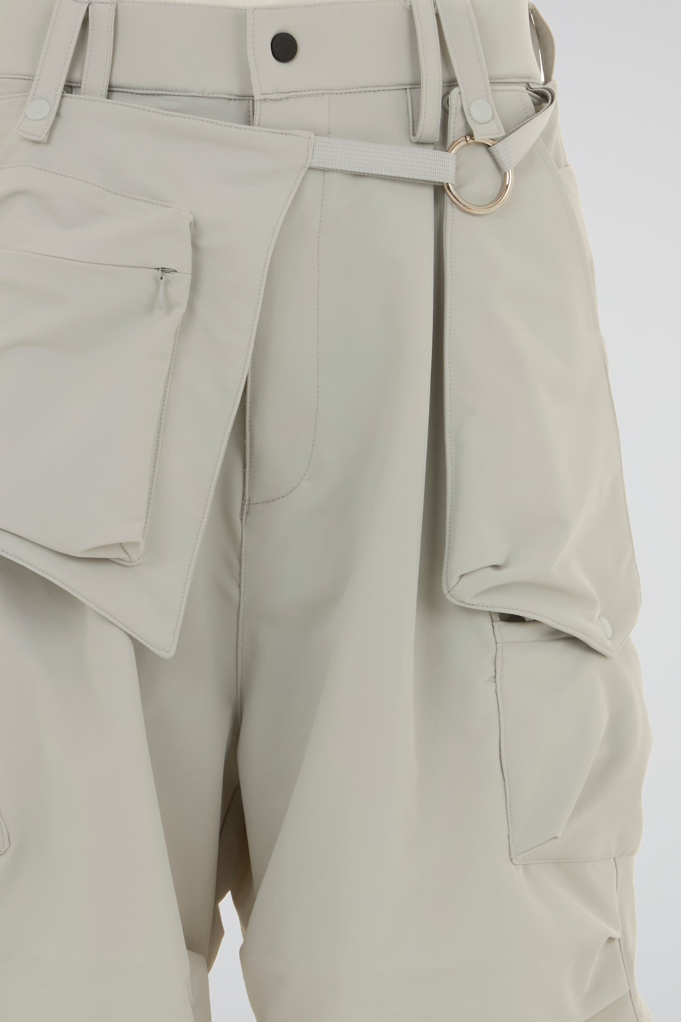 DUMIST - TECH CARGO BEIGE SHORTS