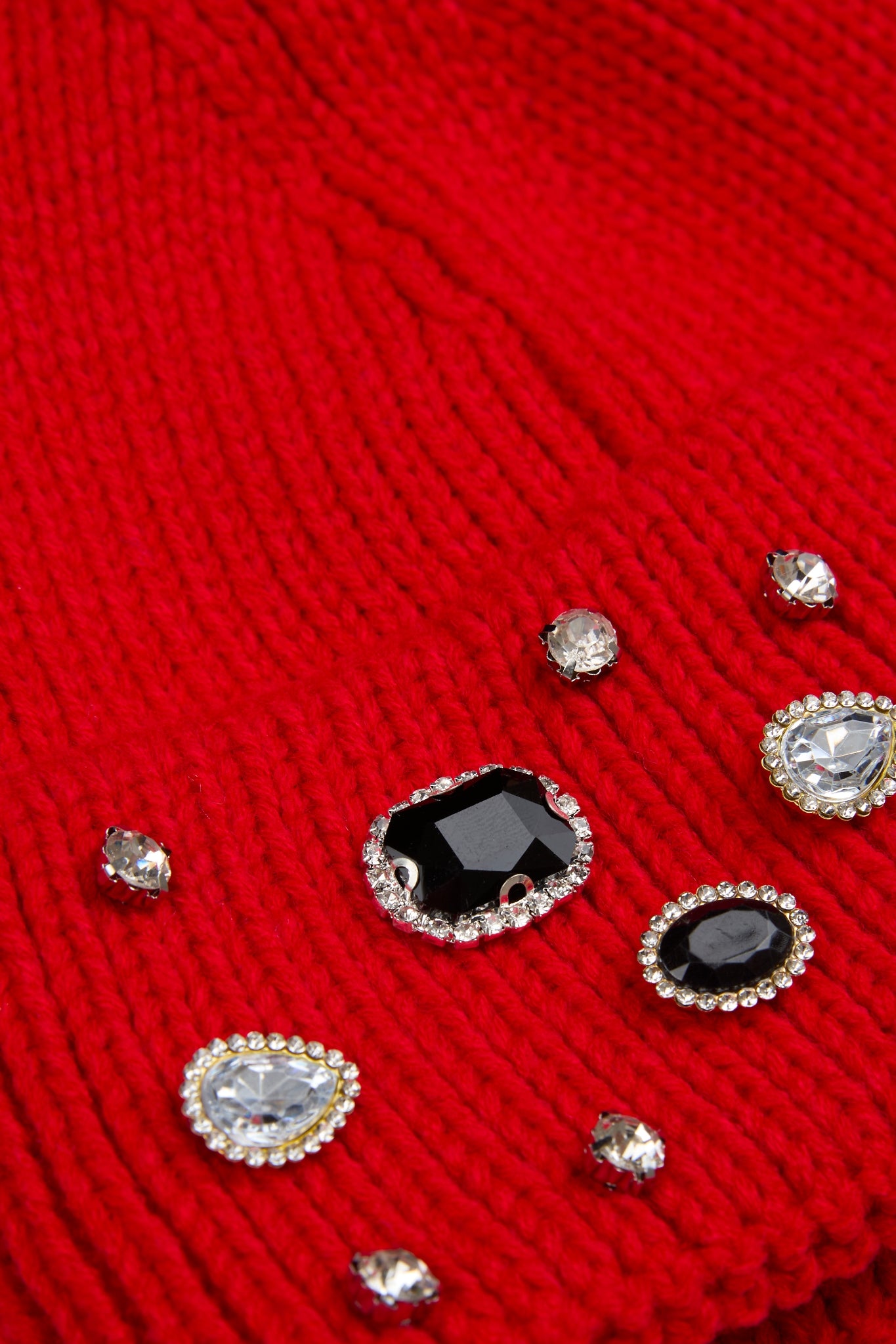 Ribbed Knit Pearls Red Beanie
