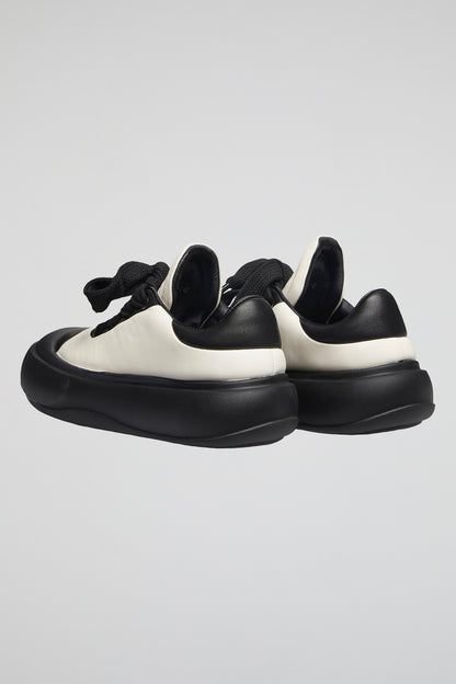 DUMIST KOREA EXCLUSIVE WHITE&BLACK SHOES