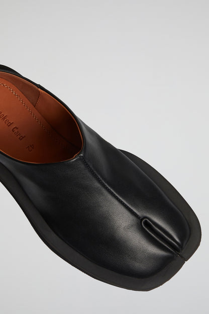 DUMIST KOREA BLACK LEATHER MULES