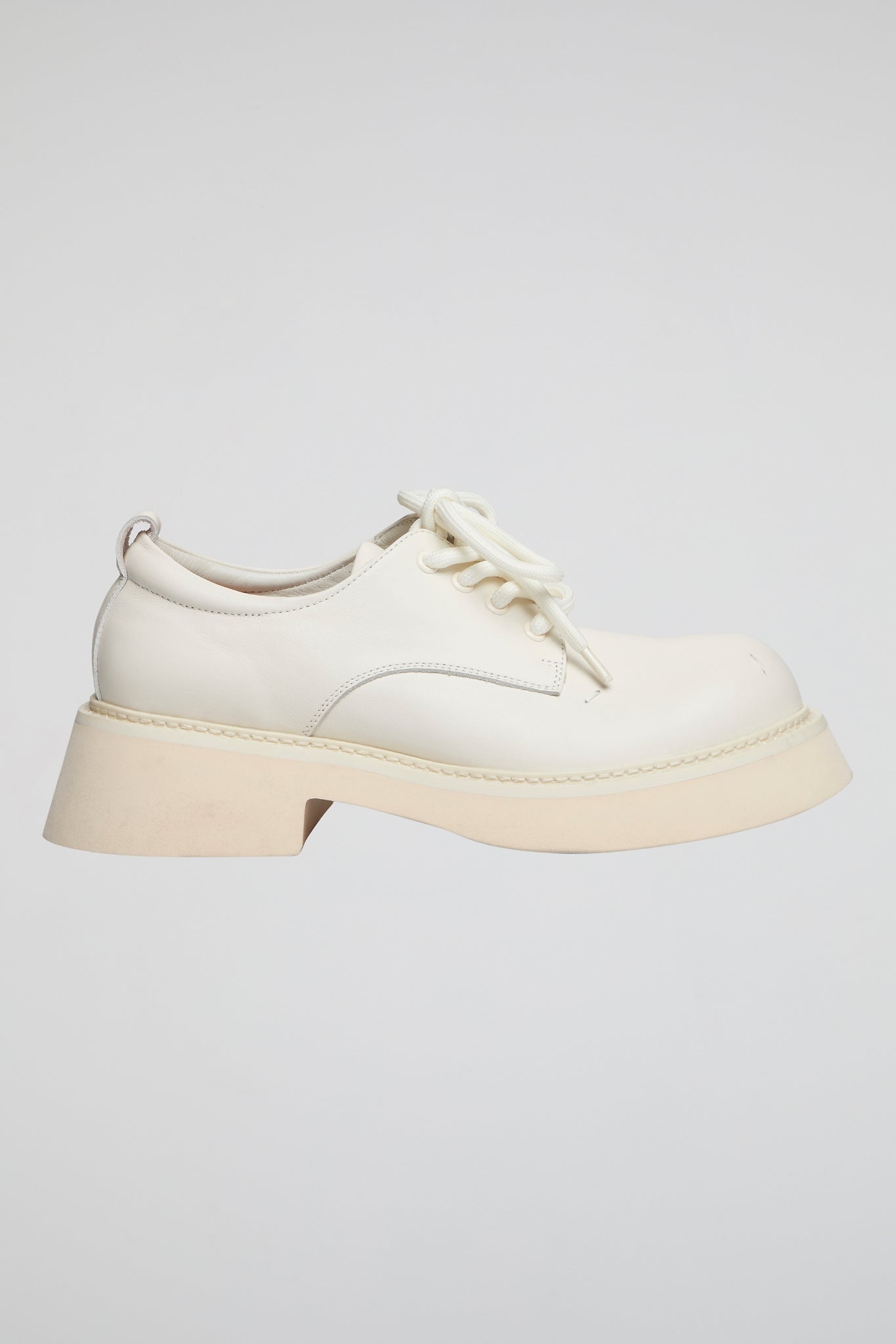 DUMIST KOREA FULL WHITE SHOES