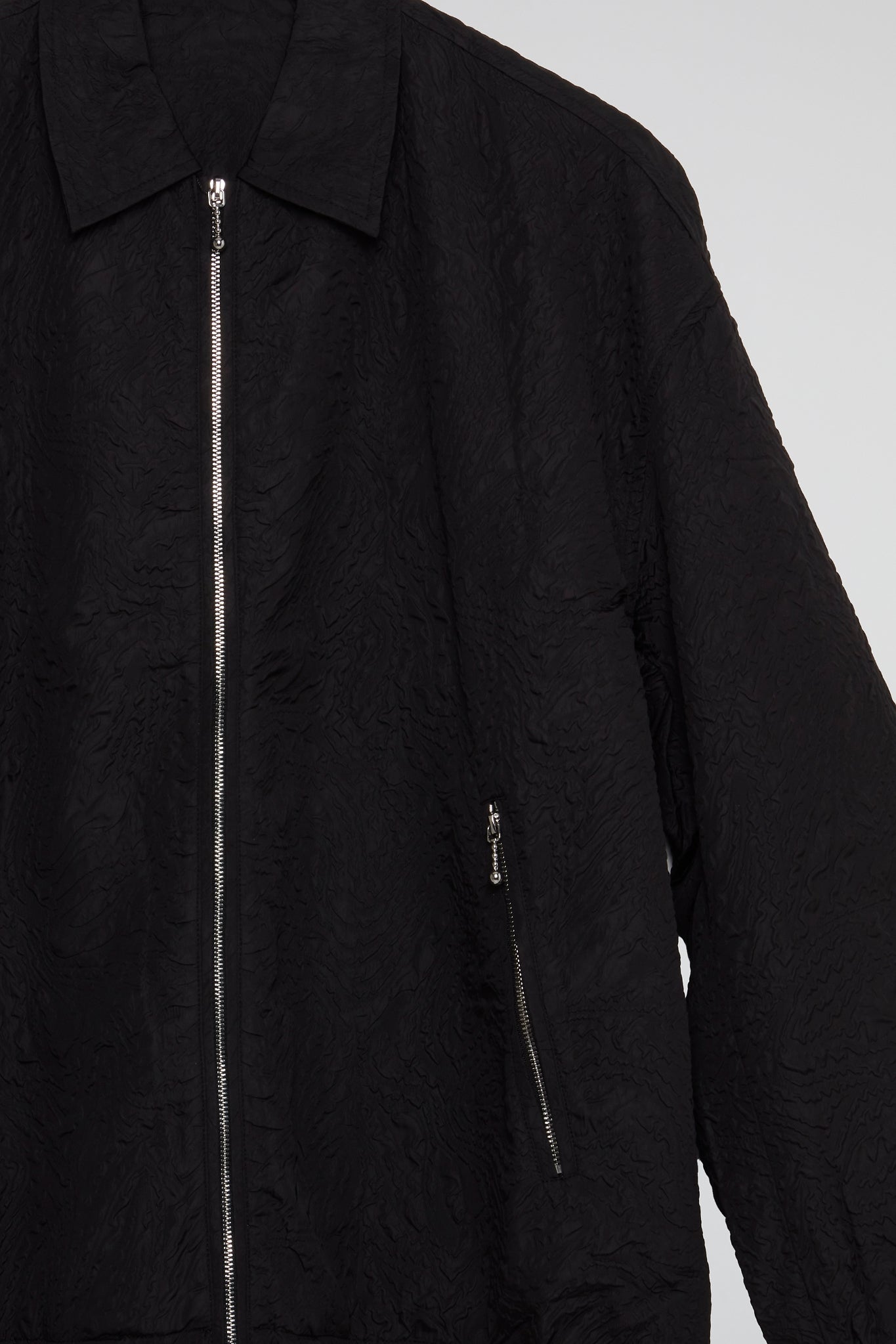 DUMIST KOREA BLACK ZIPPED JACKET