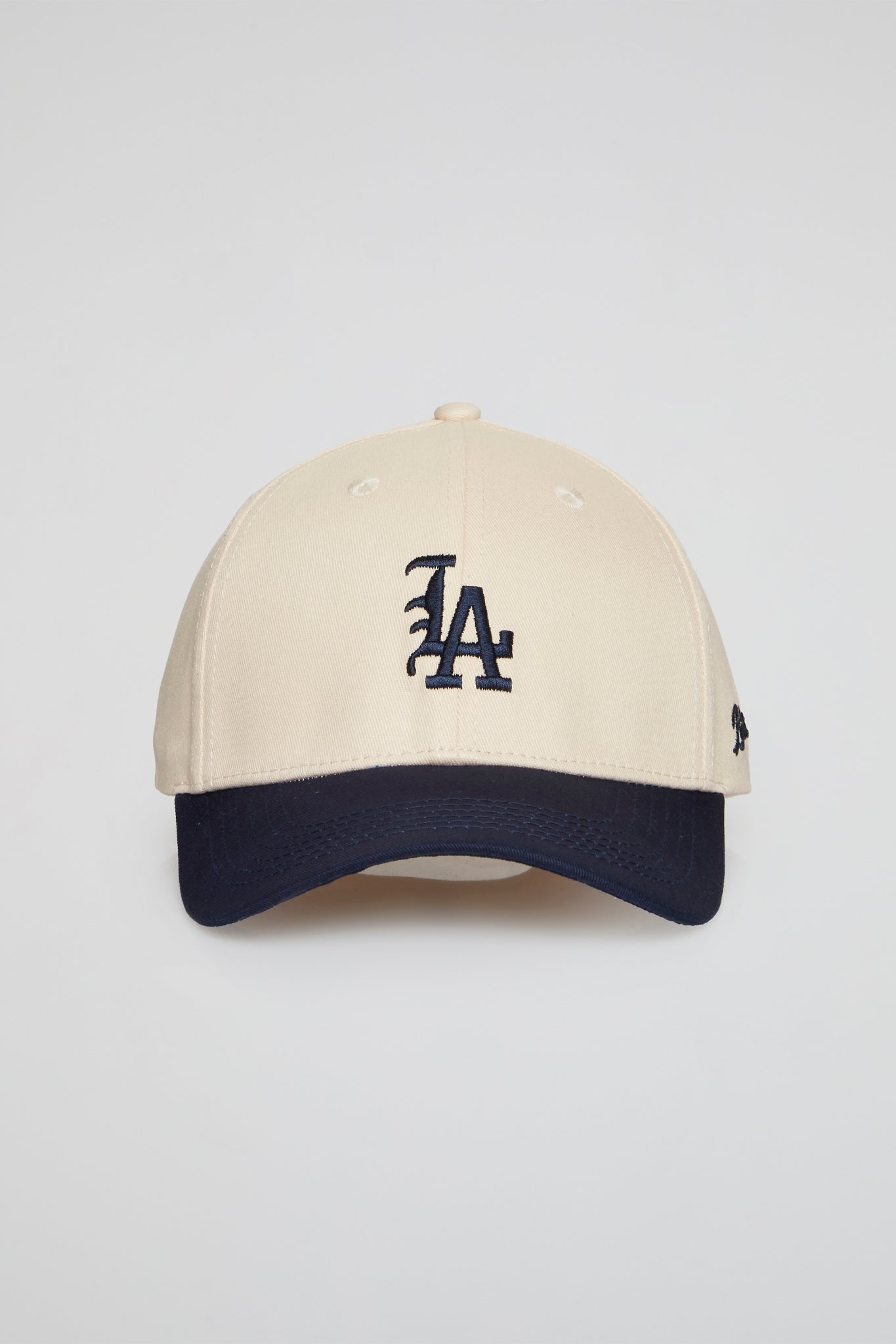 BHYPE HAT 2025 BEIGE NAVY BLUE LA