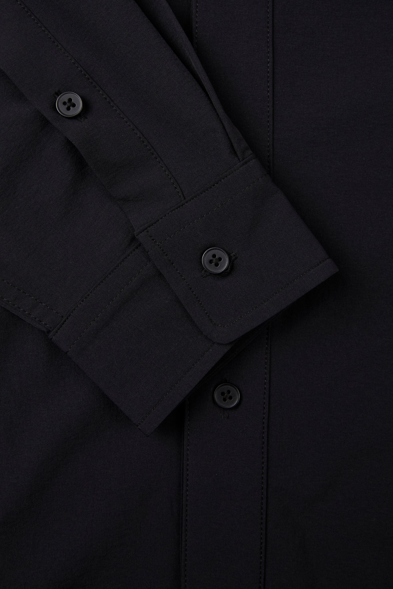 DUMIST - BASIC BLACK LONG SLEEVES SHIRT