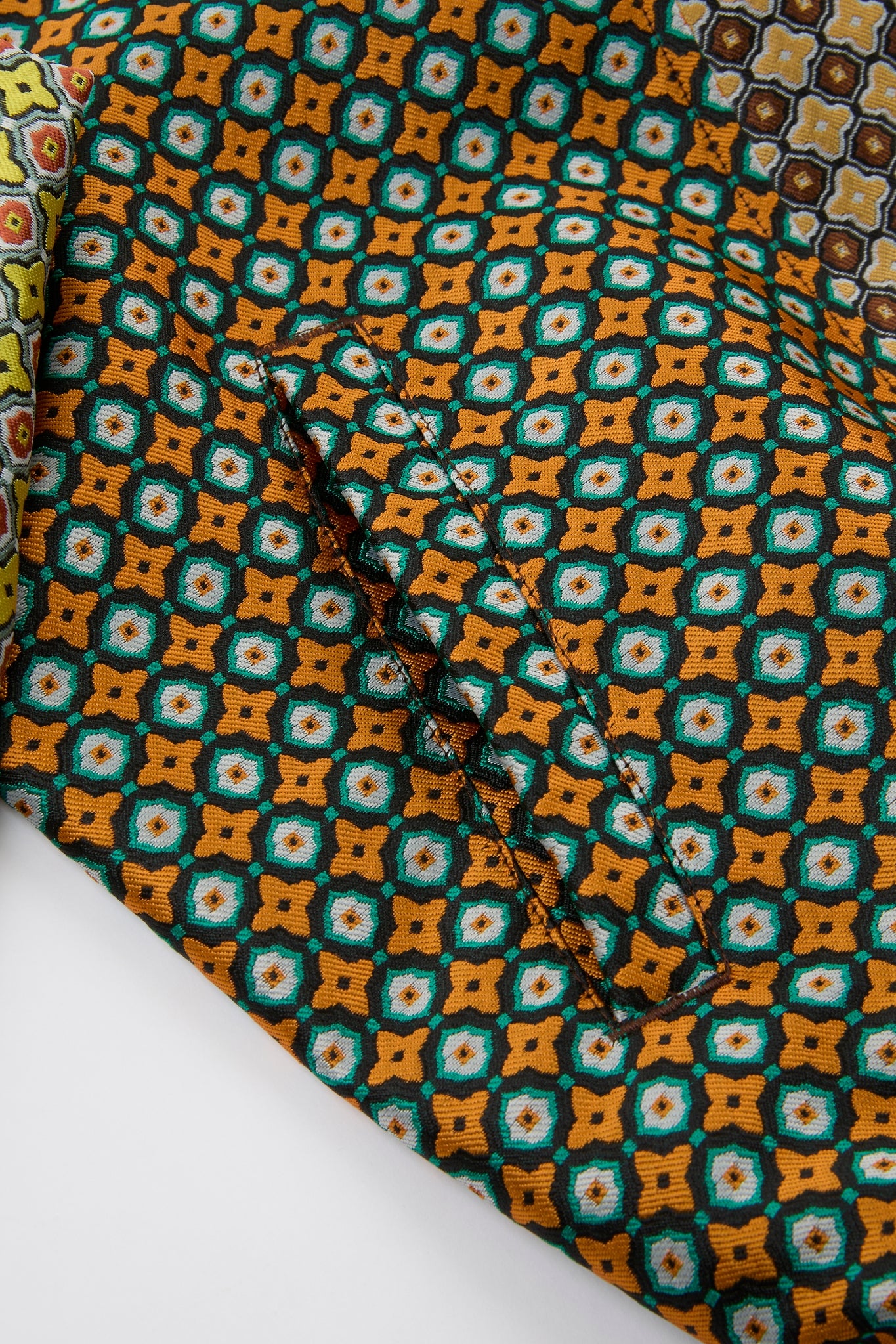 DUMIST - RAINBOW JACQUARD PATTERNS JACKET