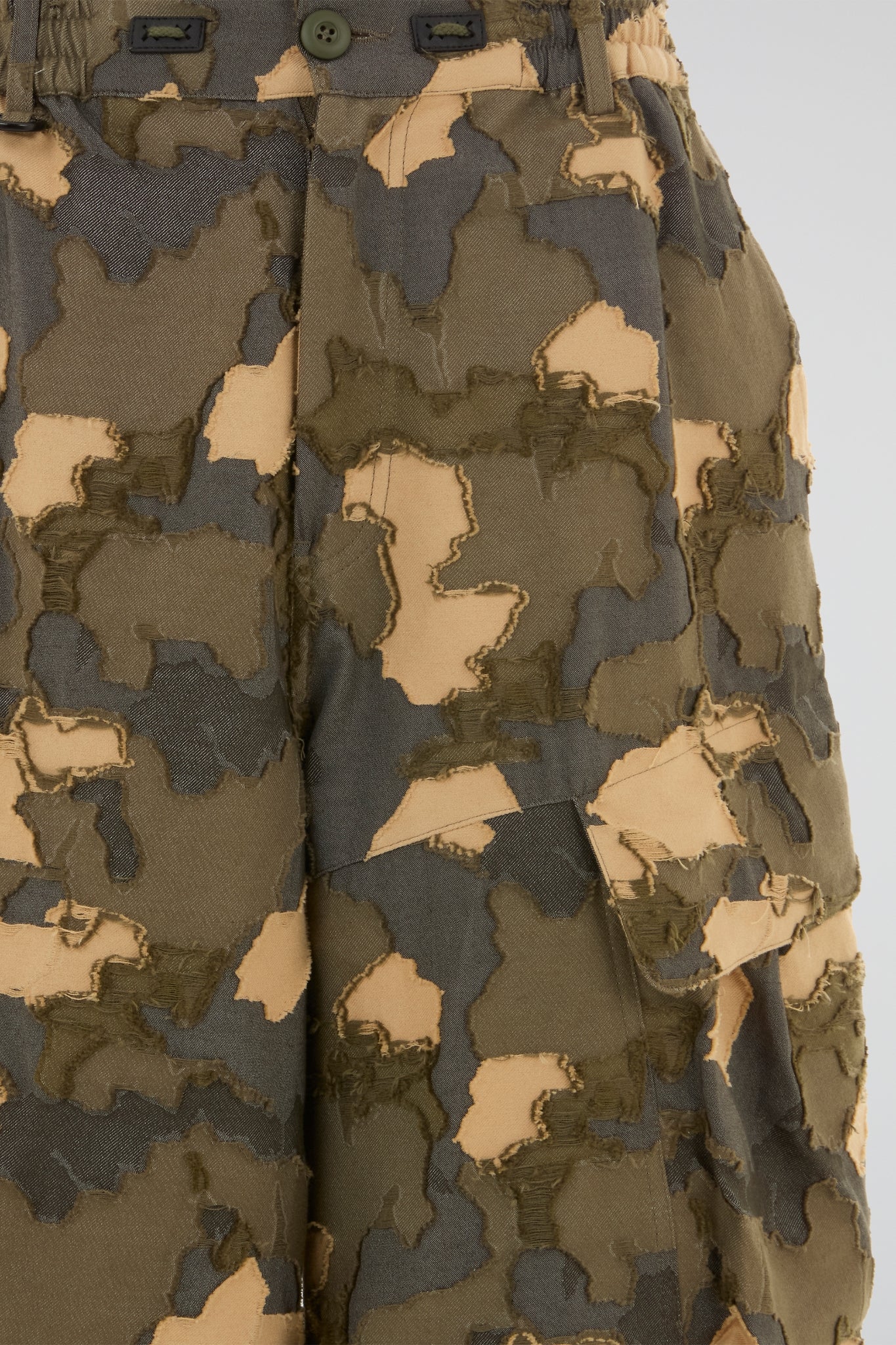 DUMIST - LONG CARGO BEIGE CAMO SHORTS