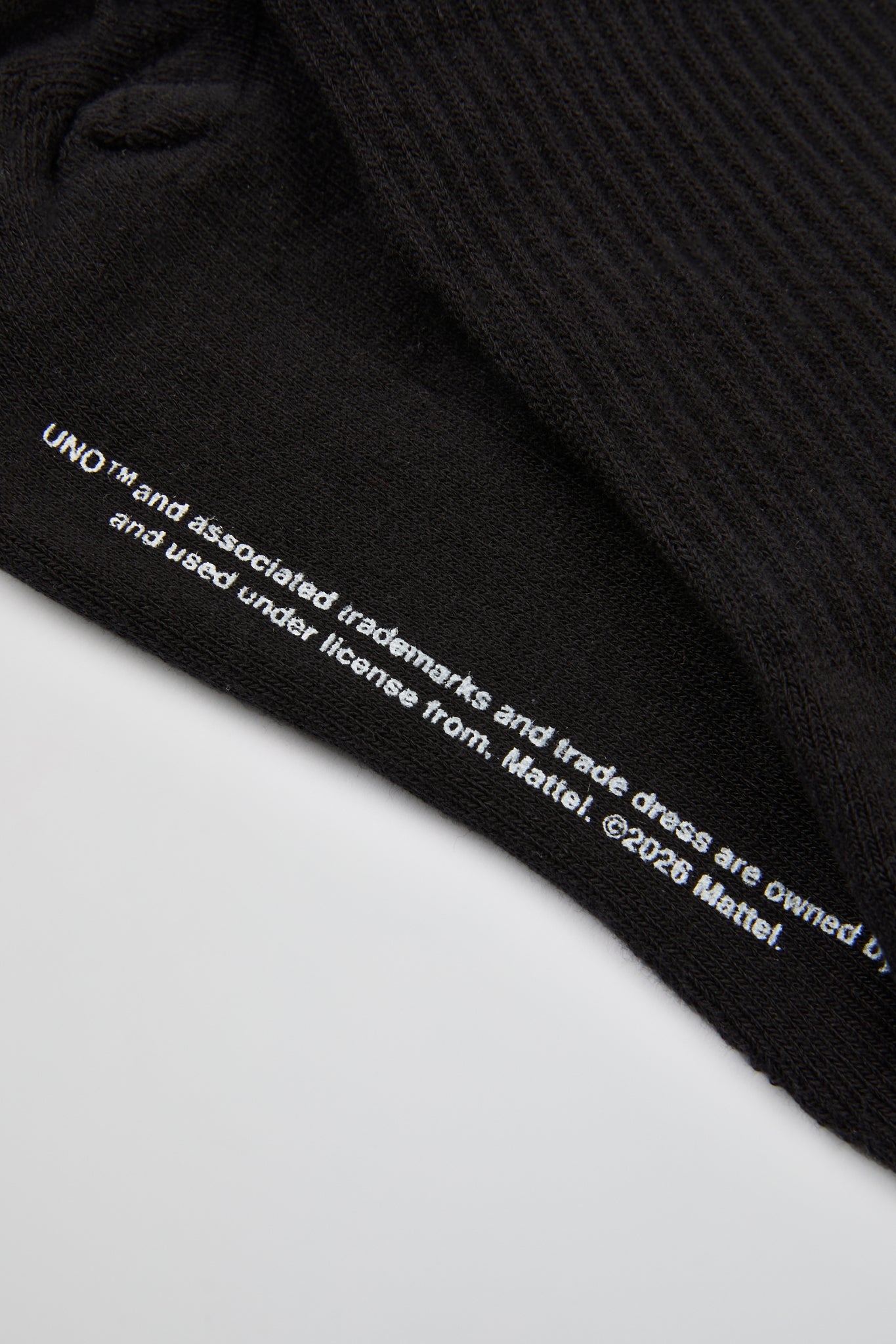 BHYPE x UNO® LOGO EMBROIDERED CREW SOCKS – BLACK